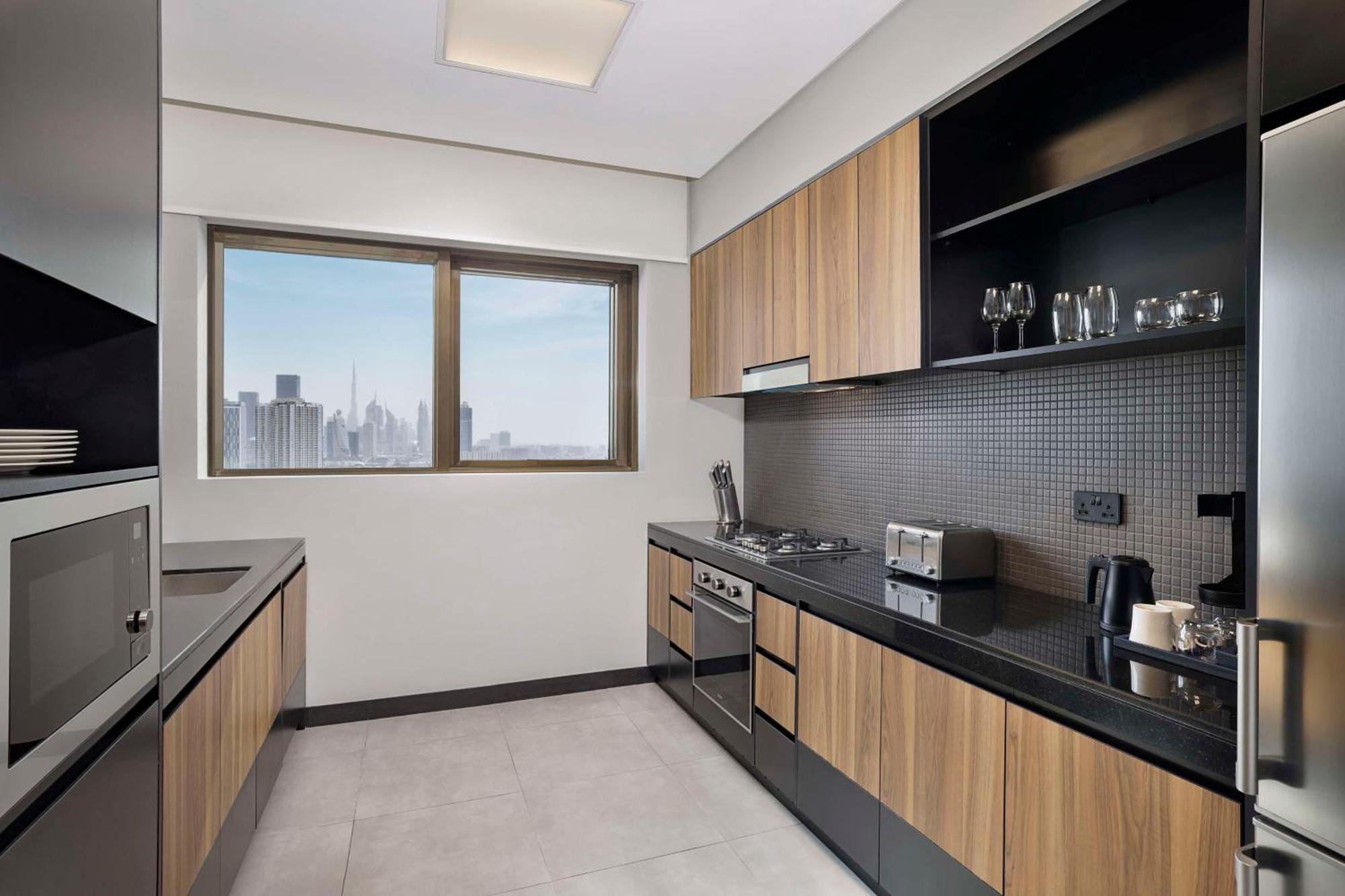 Doubletree By Hilton Dubai M Square Hotel & Residences Εξωτερικό φωτογραφία A typical kitchen