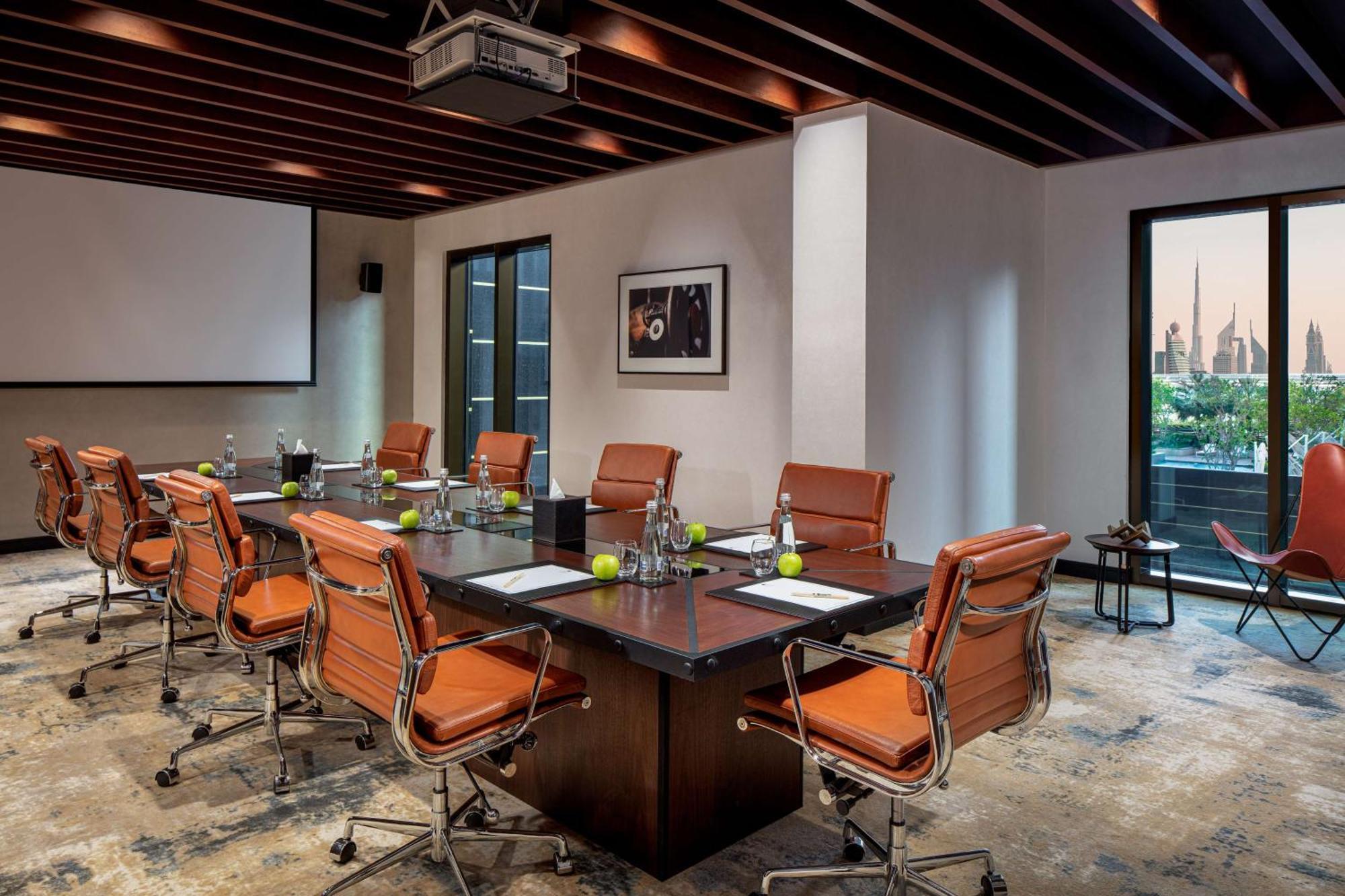 Doubletree By Hilton Dubai M Square Hotel & Residences Εξωτερικό φωτογραφία Meeting room
