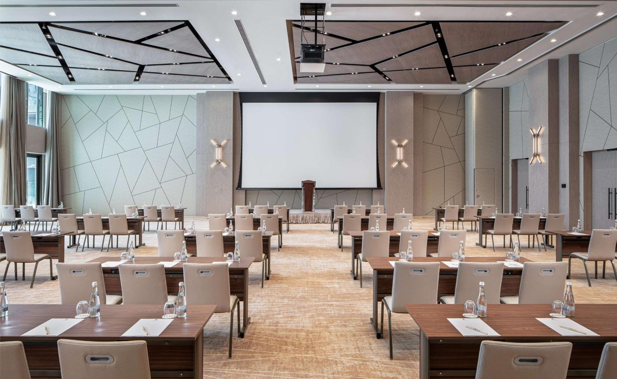 Doubletree By Hilton Dubai M Square Hotel & Residences Εξωτερικό φωτογραφία Meeting room