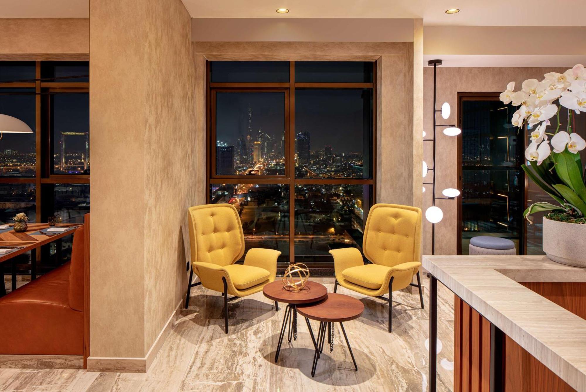 Doubletree By Hilton Dubai M Square Hotel & Residences Εξωτερικό φωτογραφία Interior of a penthouse apartment